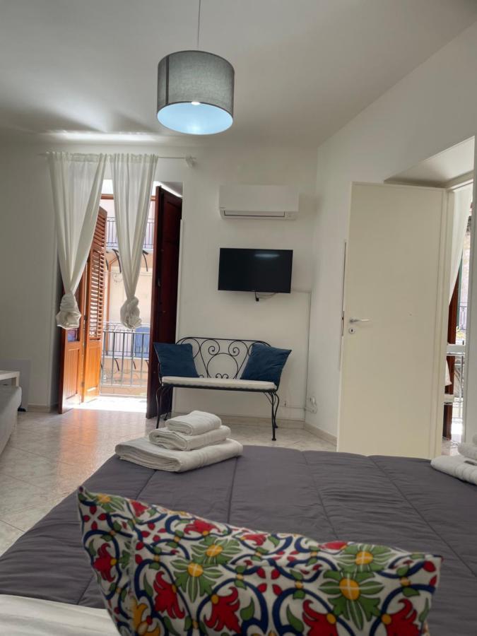 Al Kassaro Vacanze A 팔레르모 외부 사진